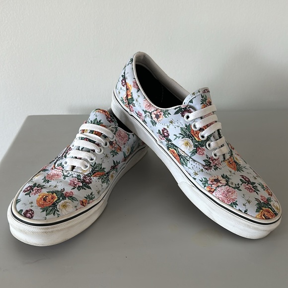 Women’s Floral Vans Size 9.0 - Picture 4 of 5